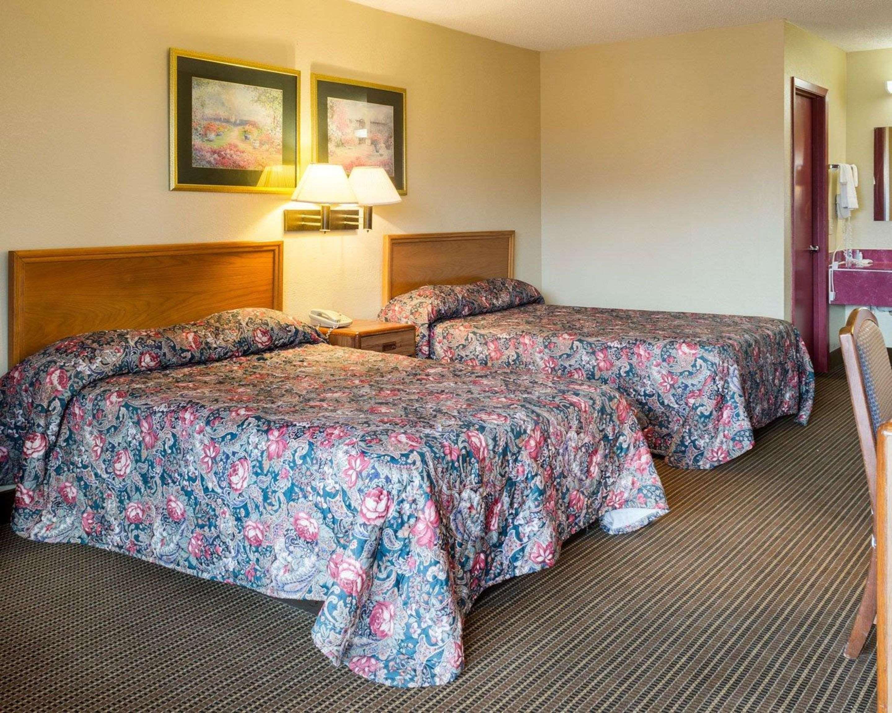Rodeway Inn Greenwood Exterior foto