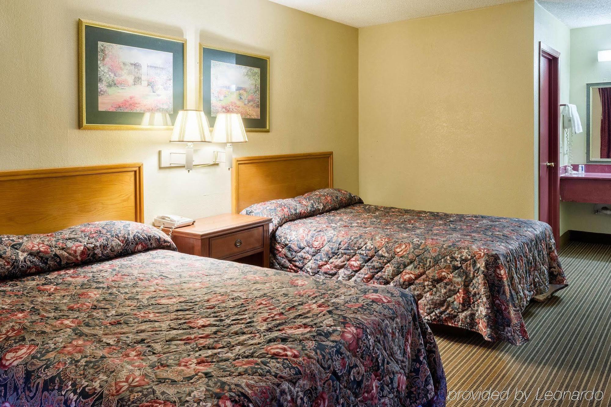 Rodeway Inn Greenwood Exterior foto