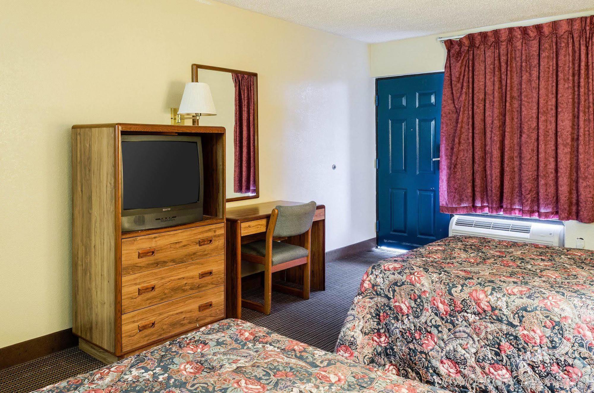 Rodeway Inn Greenwood Exterior foto